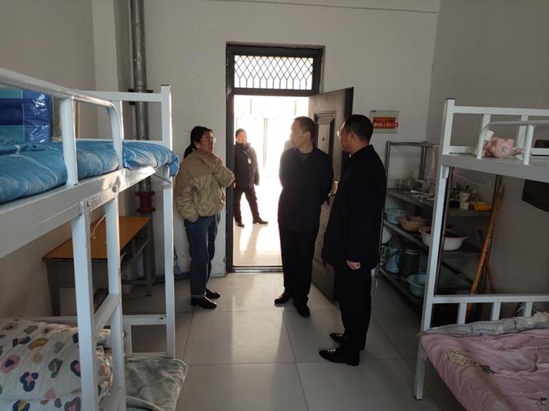 如何在灵璧县找到满意的服装店？